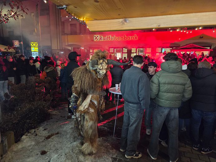 Winter FUZO St. Georgen im Attergau mit Krampustreiben